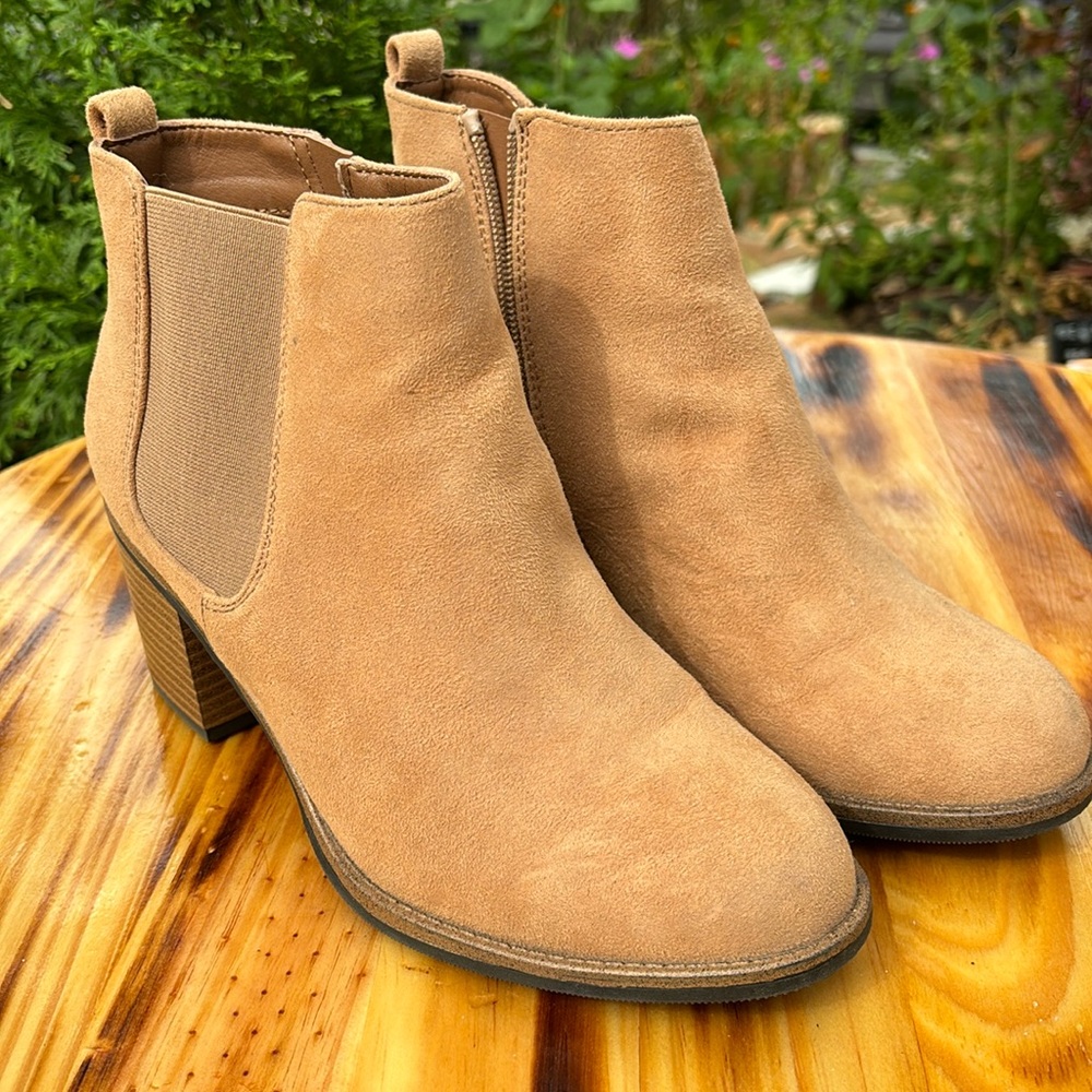 Cute suede booties